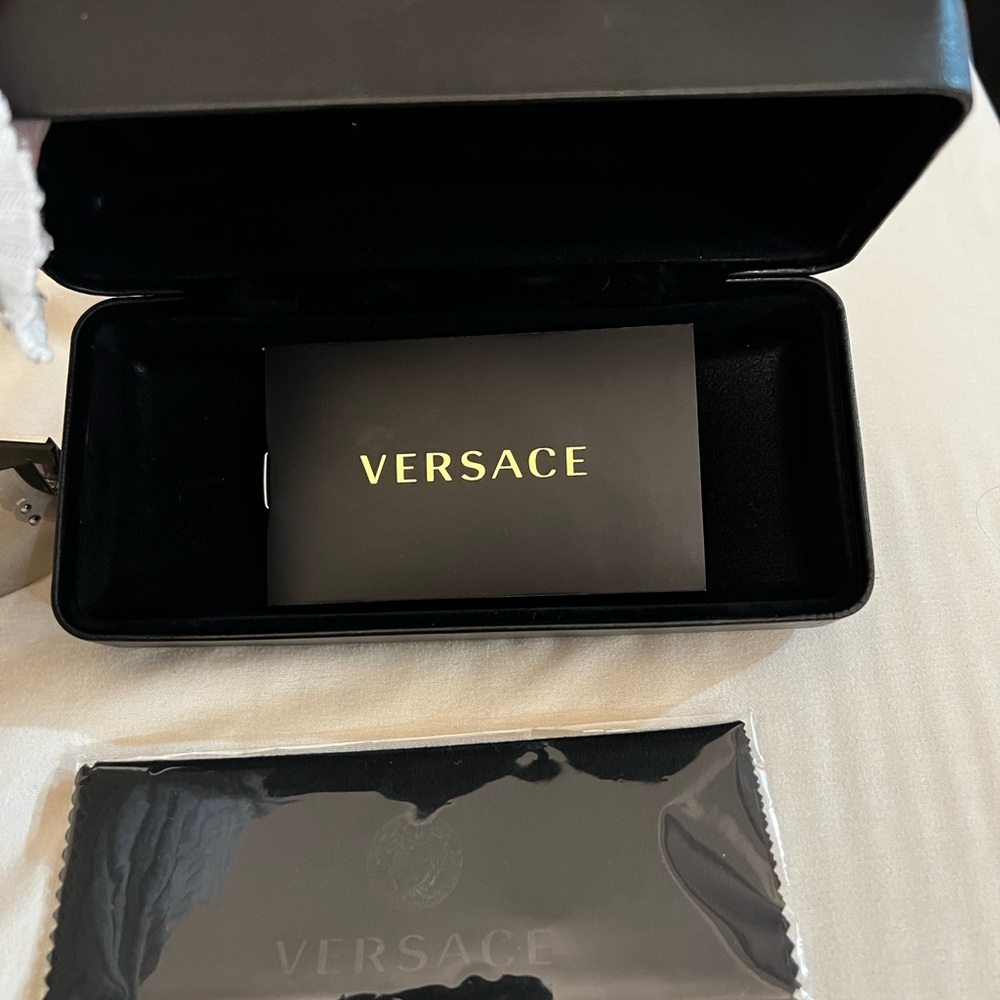 VERSACE MIRRORED SUNGLASSES - Picture 3 of 6
